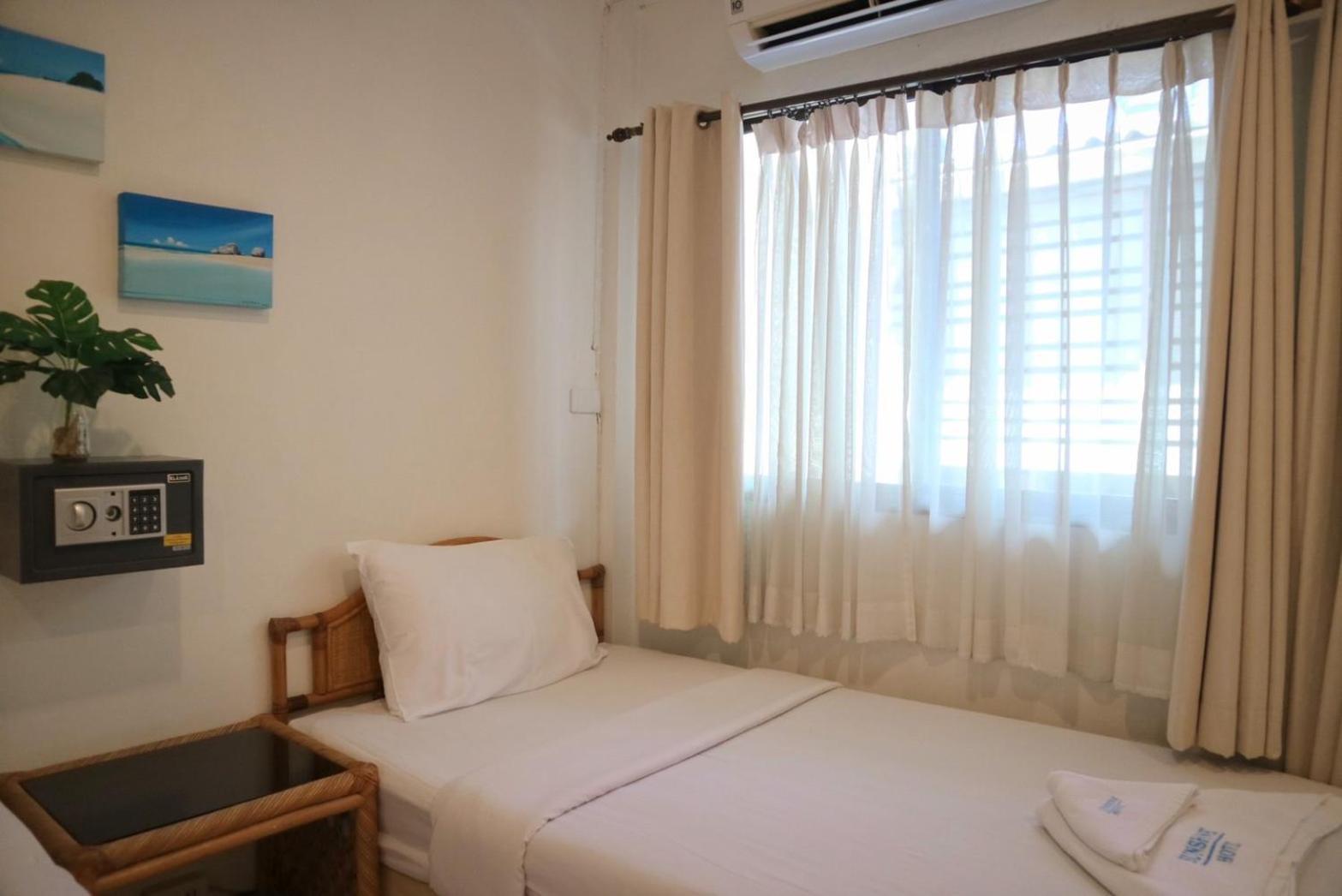 Sunshine Guest House Hua Hin Exterior photo