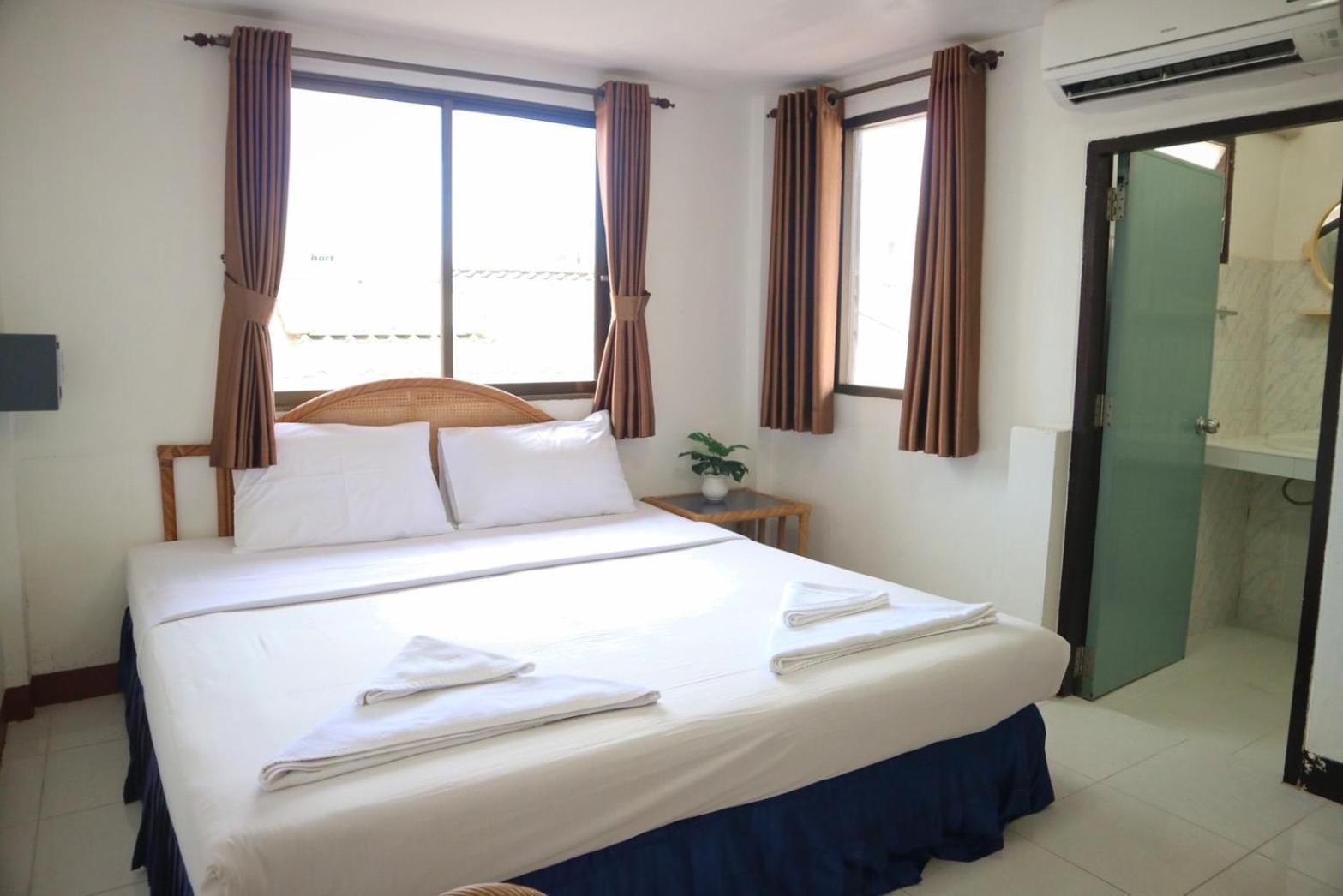 Sunshine Guest House Hua Hin Exterior photo