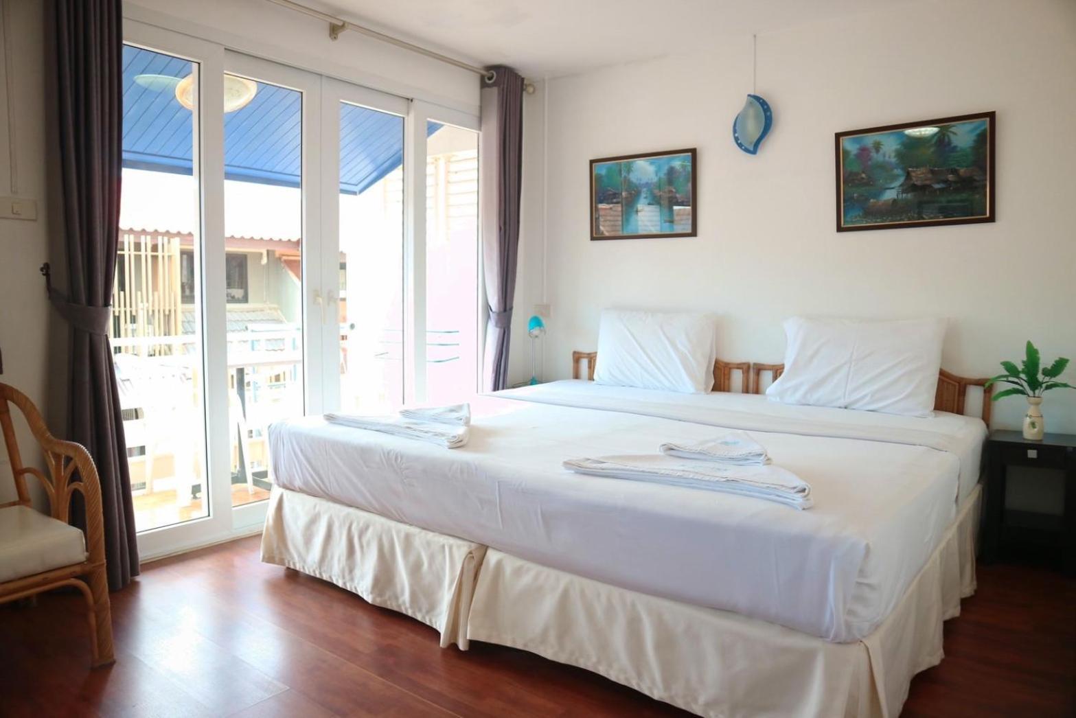 Sunshine Guest House Hua Hin Exterior photo