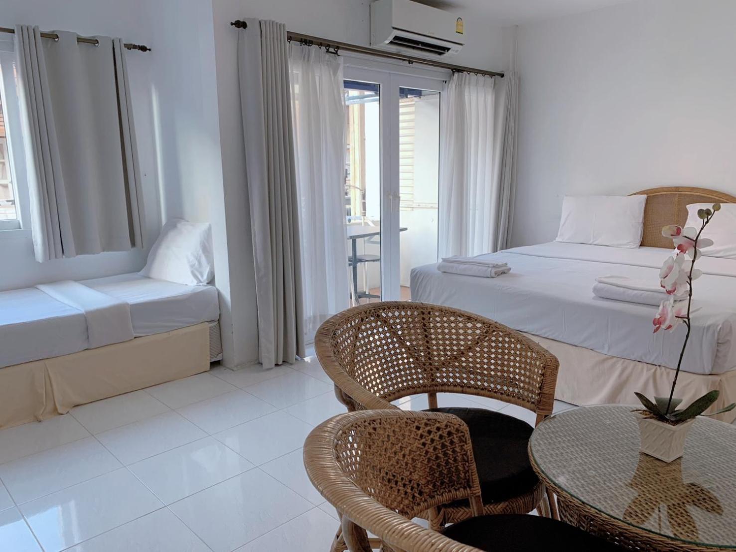 Sunshine Guest House Hua Hin Exterior photo